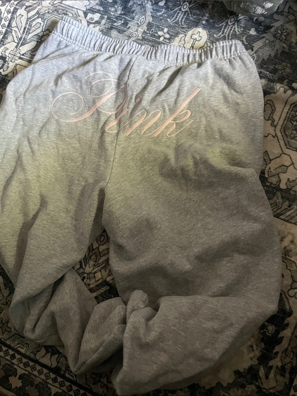 Pink sweatpants - Picture 2 of 2